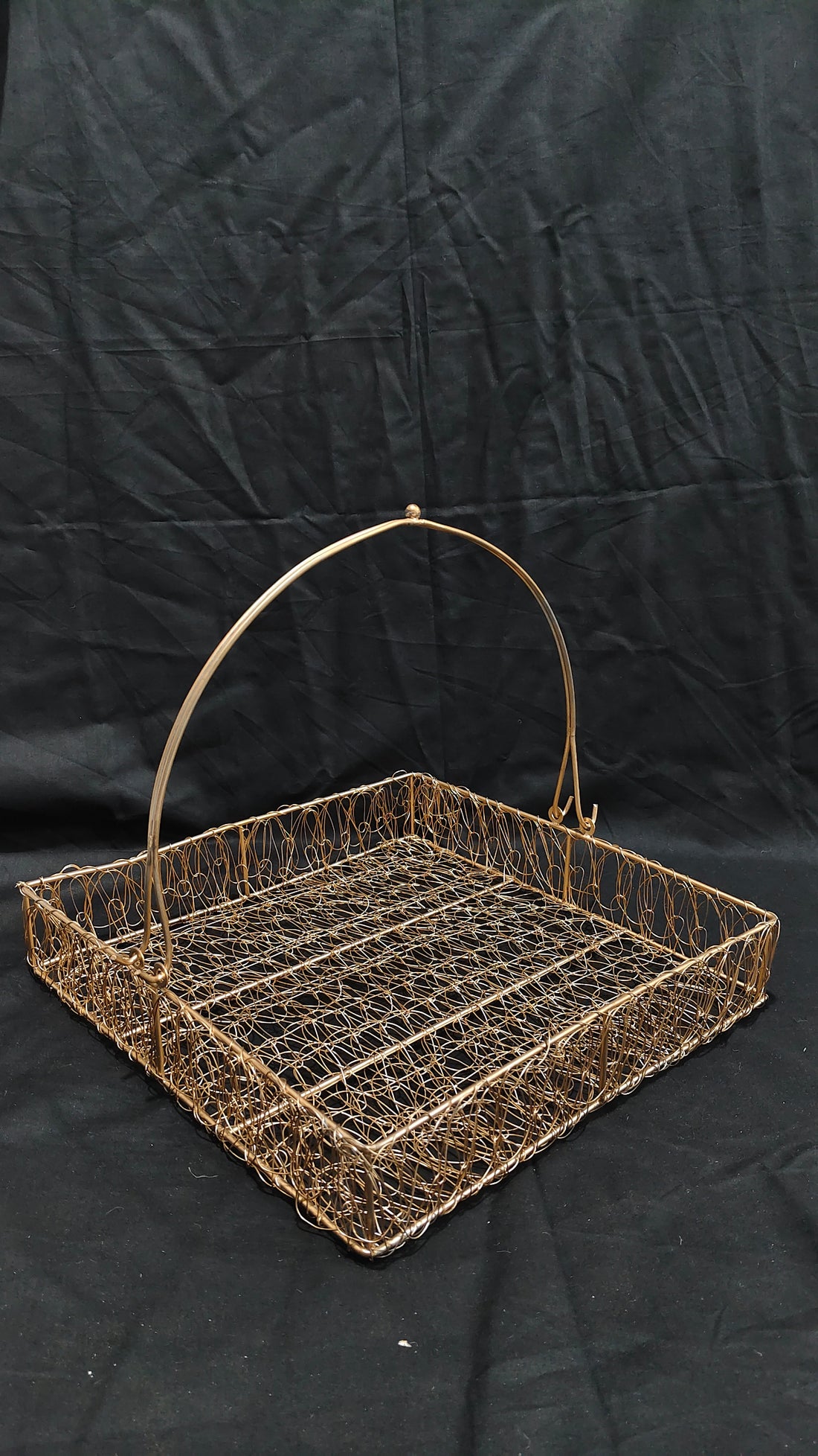 METAL WIREMESHED SQAURE BASKET WITH DETACHABLE HANDLE
