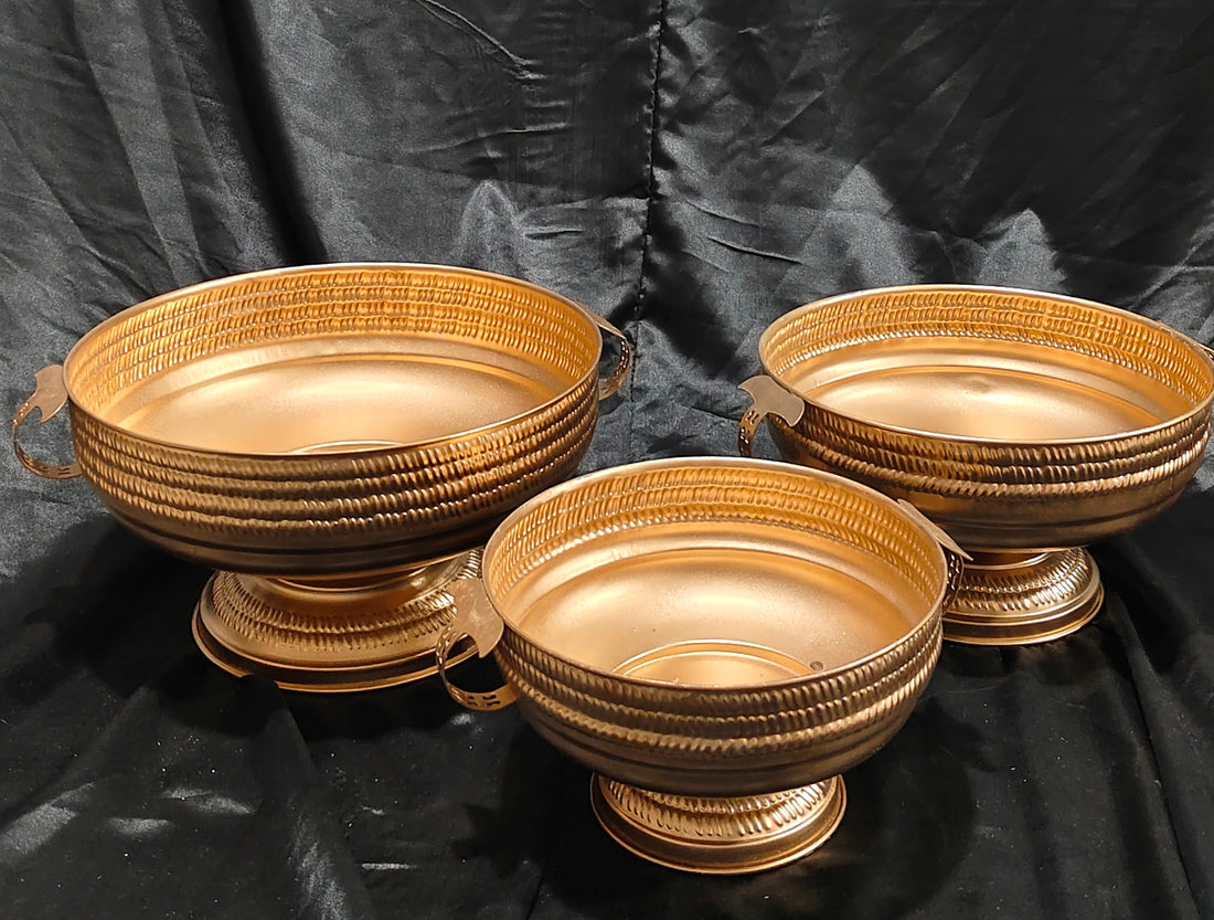 METAL URLI WITH BASE AND HANDLE AND UNIQUE DESIGN 3 SIZE OPTIONS