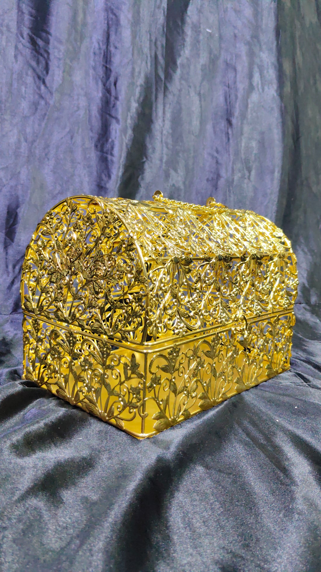 Metal Gold Keepsake welded Trunk Box Size 12x8x8
