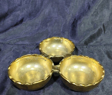METAL UNIQUE DRYFRUIT PLATTAR 3 SECTIONS - 7.5"X7.5"