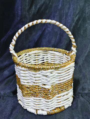 METAL ROUND HANDWOOVEN RAFFIA BASKET
