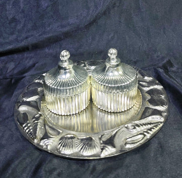 METAL LUXURY PLATTER WITH 2 GLASS SILVER JARS