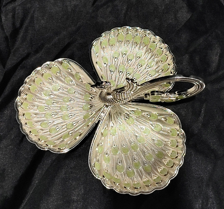 SKD LUXURY IMPORTED QUALITY DRYFRUIT PLATTAR 3 SECTIONS GREEN COLOUR -- 9"X9"X4.5"