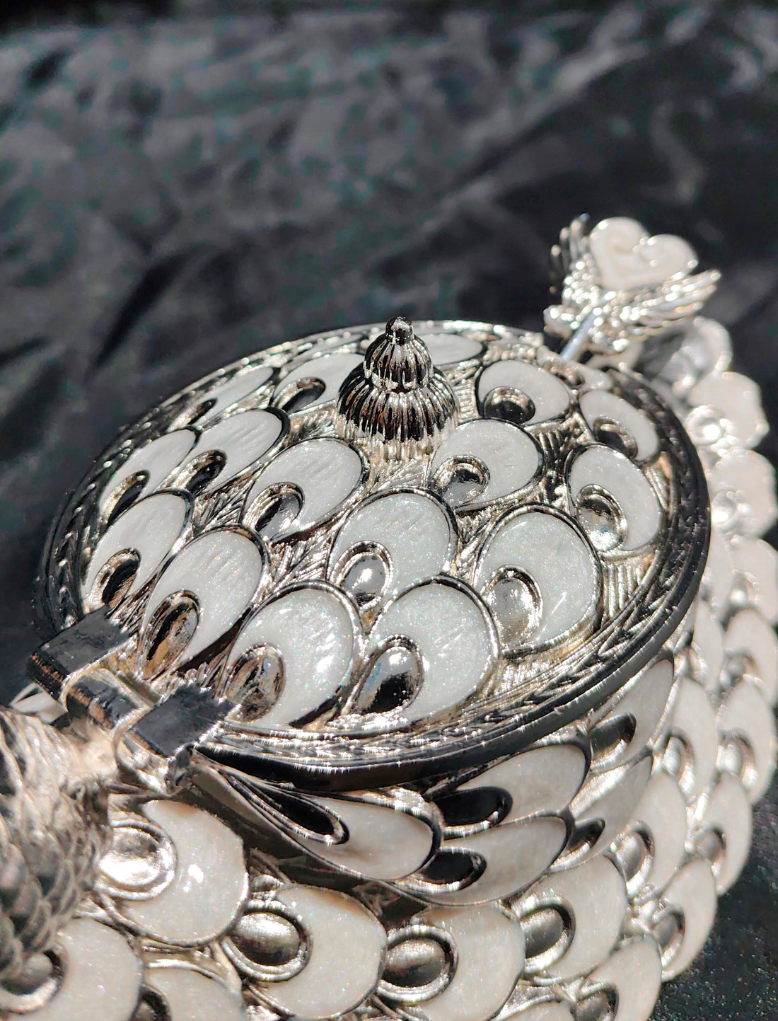 SKD LUXURY DRYFUIT JAR WITH SPOON 2 COLOUR OPTION -- 7"X4"X4"