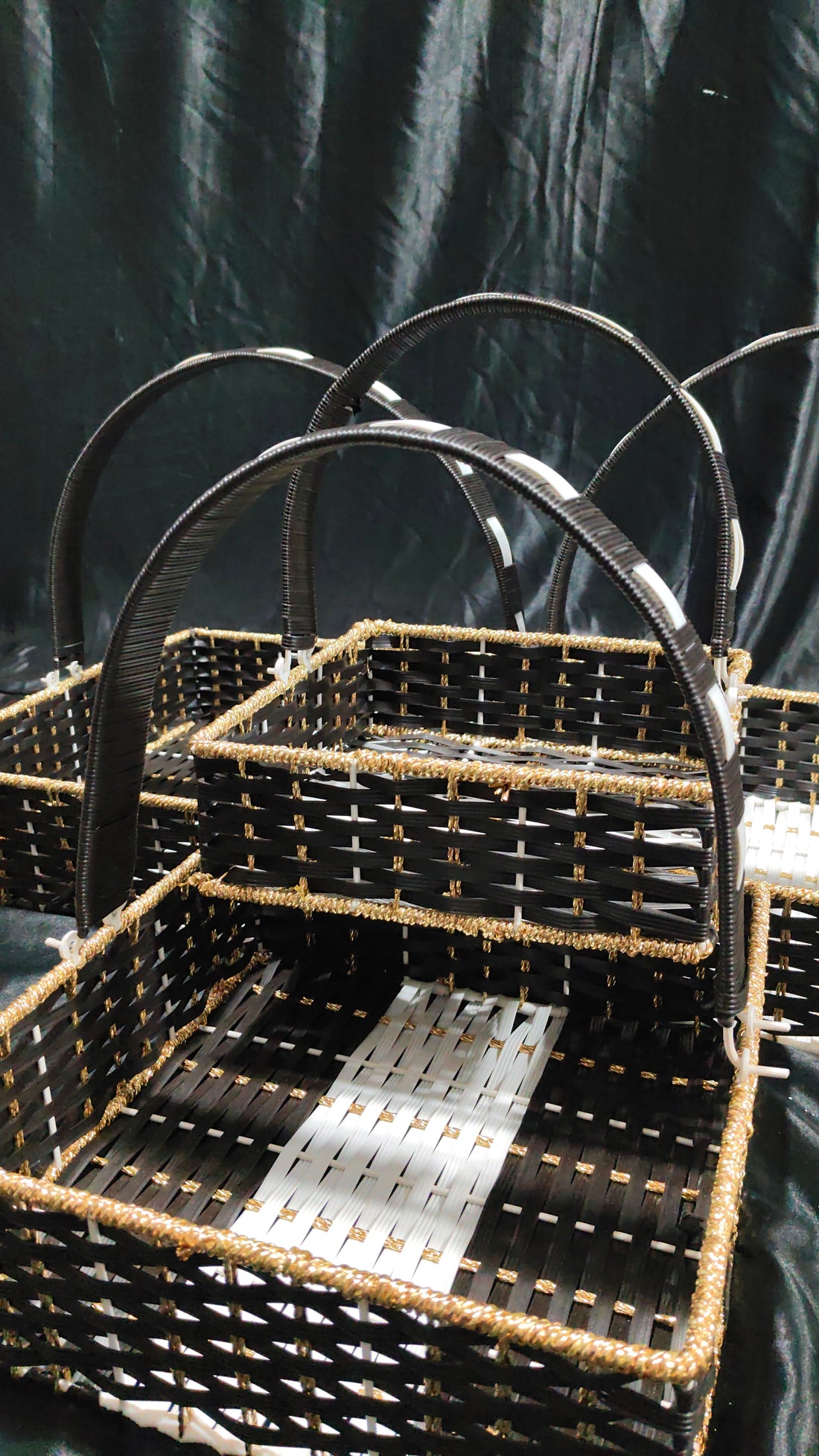 METAL SQUARE BROWN PLASTIC HAMPER BASKET 4 SIZE OPTIONS